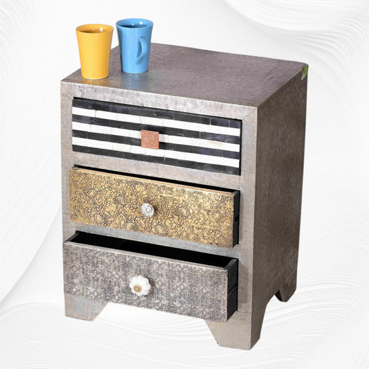 Mixie 3 Drawer Bedside 2