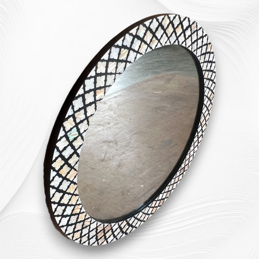 Quatrefoil MOP Inlay Round Mirror Black 2