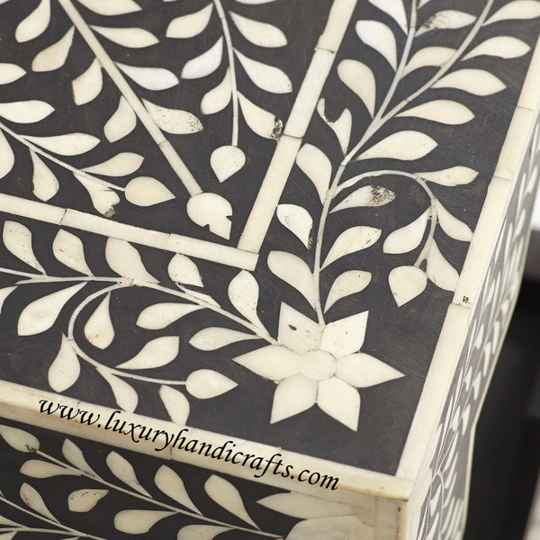Bone Inlaid Quatrefoil Side Table Floral Design Black